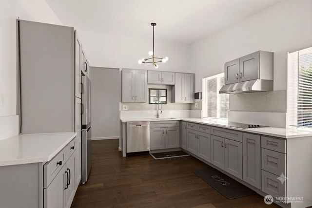 26607 Manchester Court, Kent, WA 98032