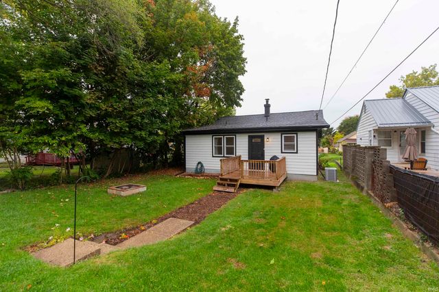 214 E Woodside Street, South Bend, IN 46614