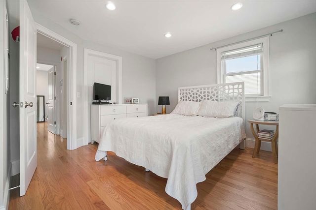 208-210 West 7th Street 2L, Boston, MA 02127