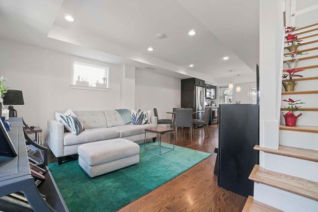 208-210 West 7th Street 2L, Boston, MA 02127