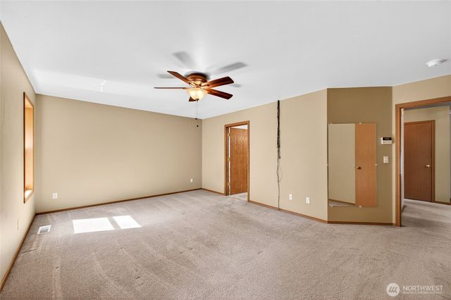 7011 47th Avenue E, Tacoma, WA 98443