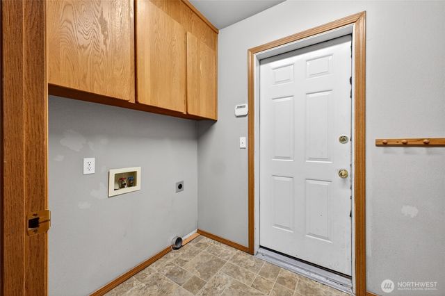 7011 47th Avenue E, Tacoma, WA 98443