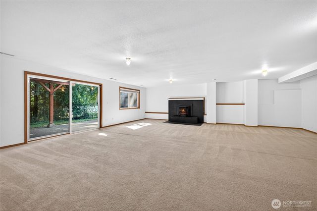 7011 47th Avenue E, Tacoma, WA 98443