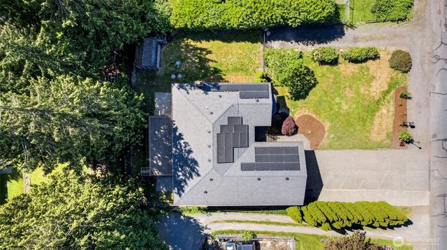 7011 47th Avenue E, Tacoma, WA 98443