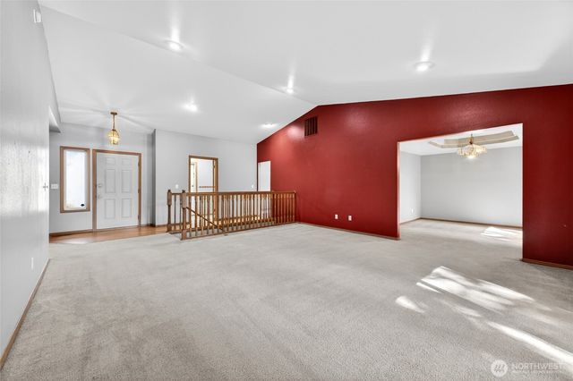 7011 47th Avenue E, Tacoma, WA 98443