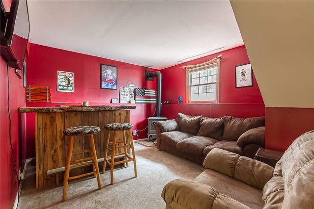 5715 Dalton Drive, Farmington, NY 14425