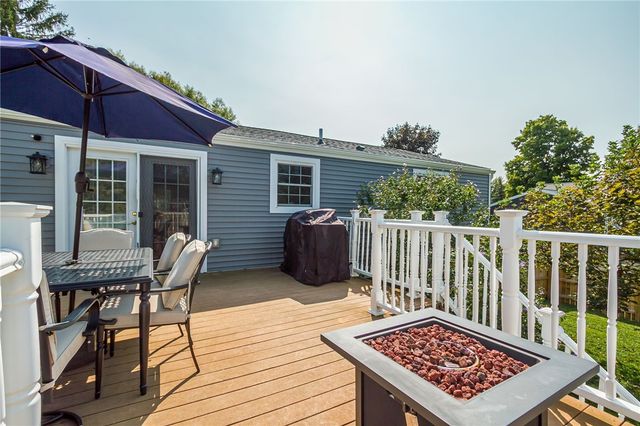 5715 Dalton Drive, Farmington, NY 14425