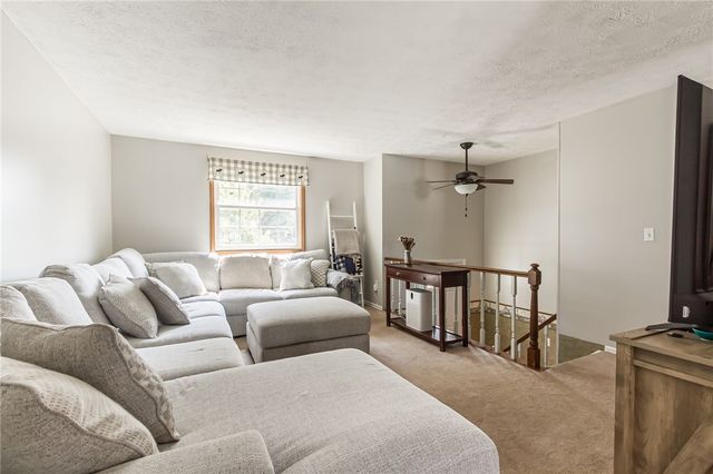 5715 Dalton Drive, Farmington, NY 14425