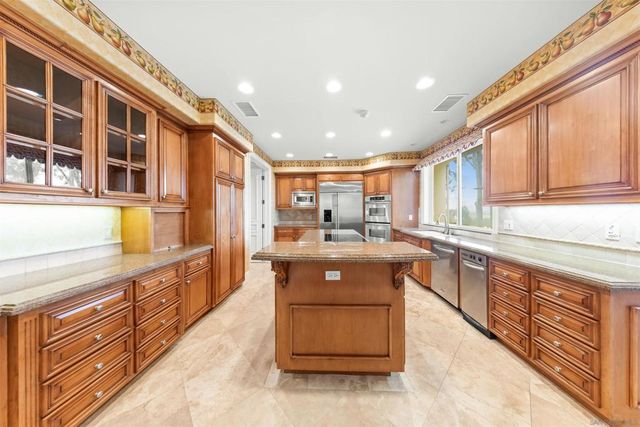 12131 View Pointe Row, San Diego, CA 92128