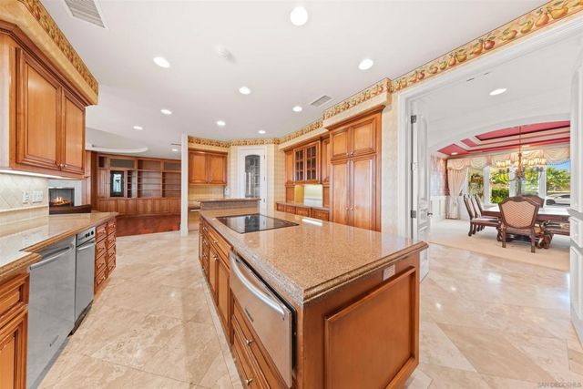 12131 View Pointe Row, San Diego, CA 92128