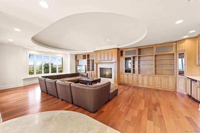 12131 View Pointe Row, San Diego, CA 92128