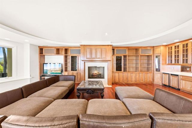 12131 View Pointe Row, San Diego, CA 92128