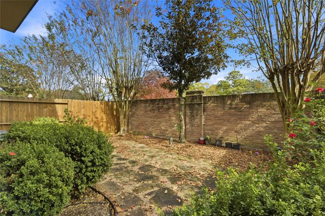 7932 Stoneyway Drive, Houston, TX 77040