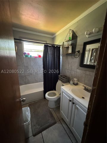 1075 NW 100th St, Miami, FL 33150
