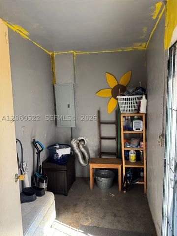 1075 NW 100th St, Miami, FL 33150
