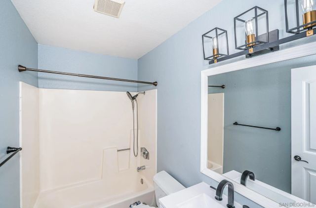 13675 Comuna Dr, Poway, CA 92064