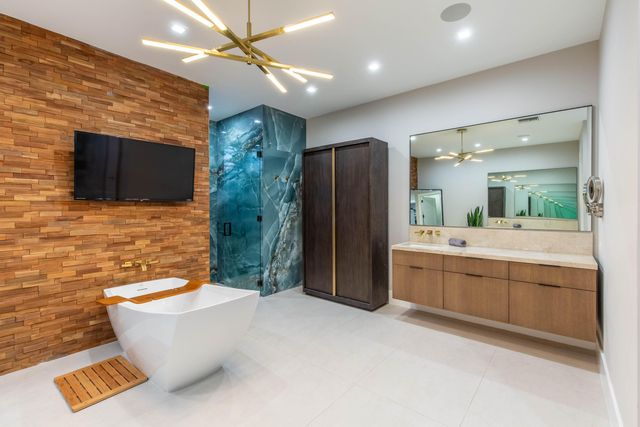 1768 Breakers West Boulevard W, West Palm Beach, FL 33411