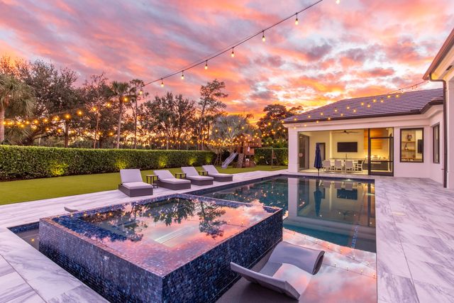 1768 Breakers West Boulevard W, West Palm Beach, FL 33411