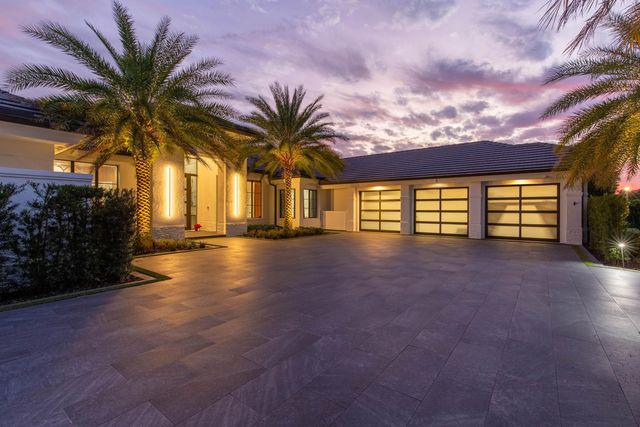 1768 Breakers West Boulevard W, West Palm Beach, FL 33411