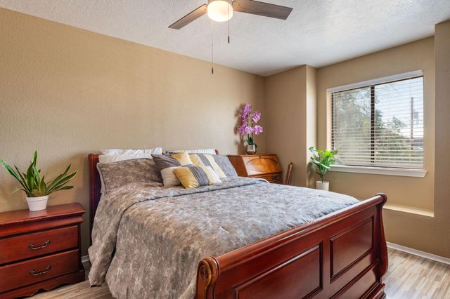 12037 Zia Road NE, Albuquerque, NM 87123