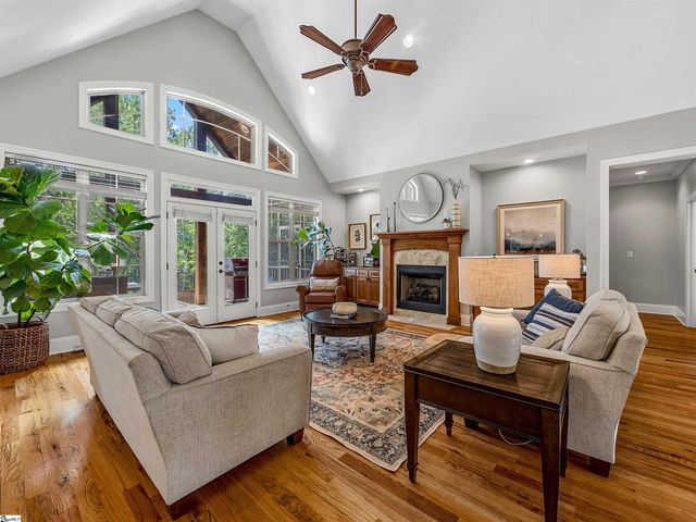 346 Roy Hall Way, Campobello, SC 29322