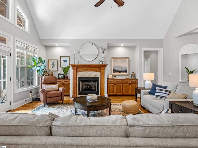 346 Roy Hall Way, Campobello, SC 29322