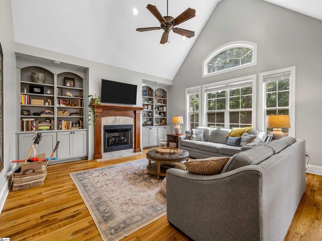 346 Roy Hall Way, Campobello, SC 29322