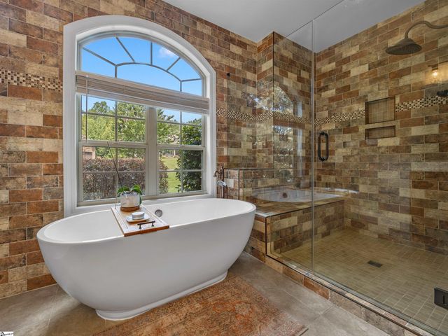 346 Roy Hall Way, Campobello, SC 29322