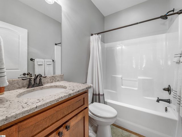 346 Roy Hall Way, Campobello, SC 29322