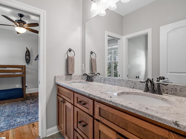 346 Roy Hall Way, Campobello, SC 29322