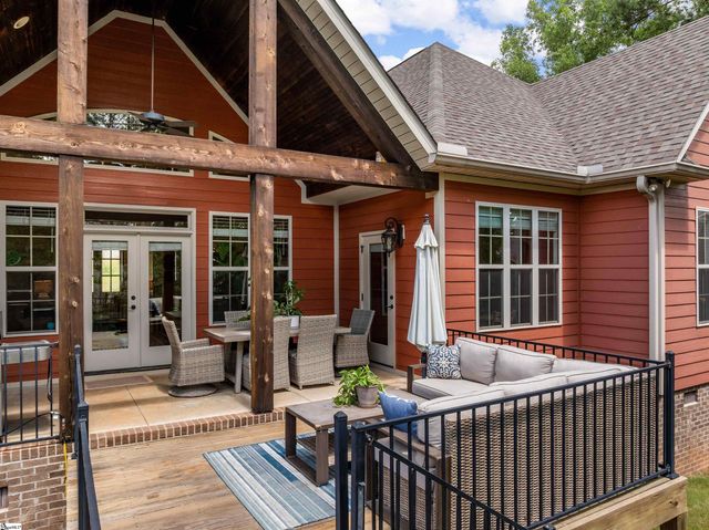 346 Roy Hall Way, Campobello, SC 29322