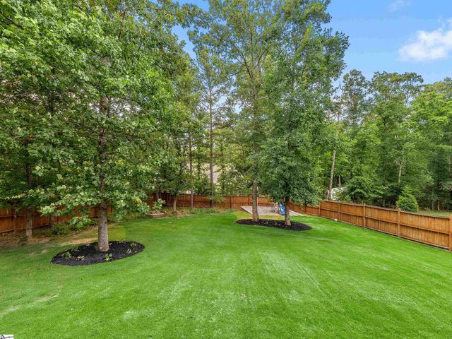 346 Roy Hall Way, Campobello, SC 29322