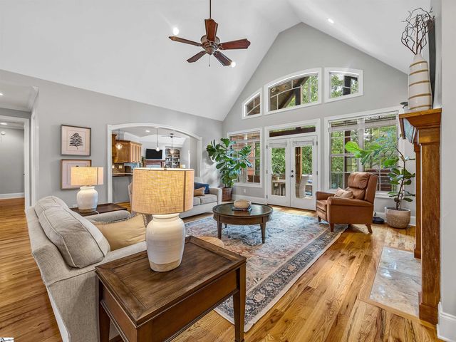346 Roy Hall Way, Campobello, SC 29322