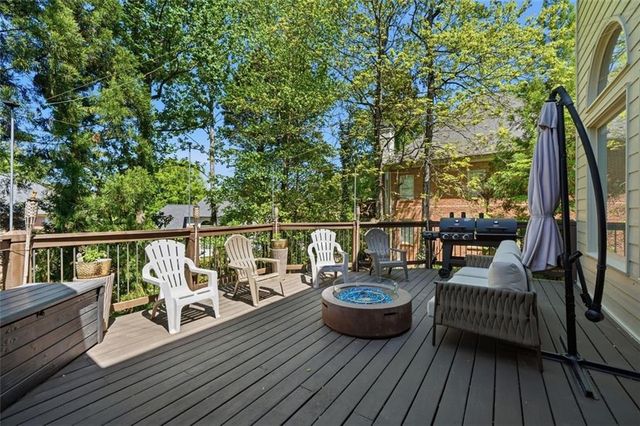 2336 Edgemere Lake Circle, Marietta, GA 30062