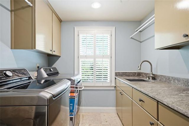 2336 Edgemere Lake Circle, Marietta, GA 30062