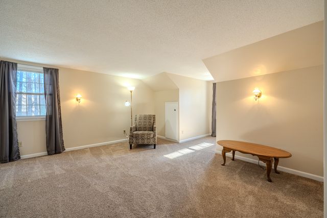 975 Ashport Rd, Jackson, TN 38305