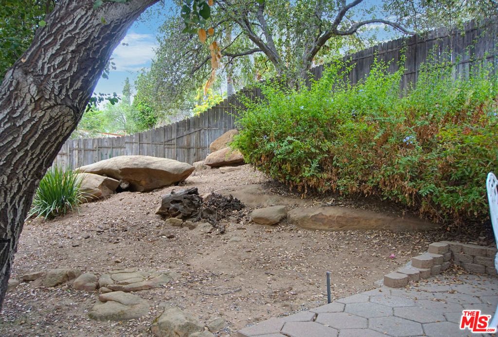 Image 35 of property listing at 8485 Val Verde Drive, West Hills, CA 91304