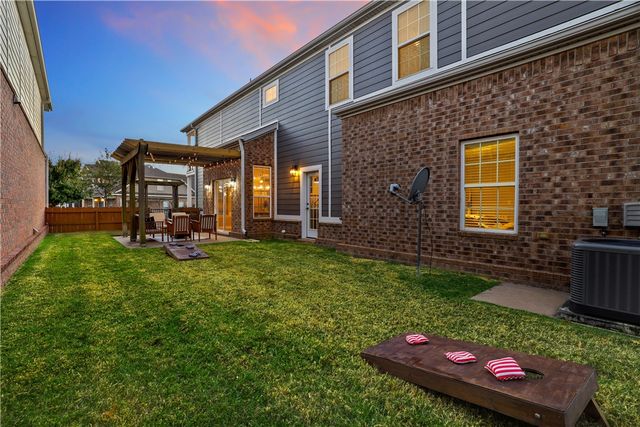 4198 W Bradstreet Lane, Fayetteville, AR 72704