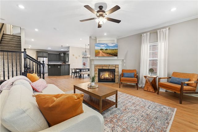 4198 W Bradstreet Lane, Fayetteville, AR 72704