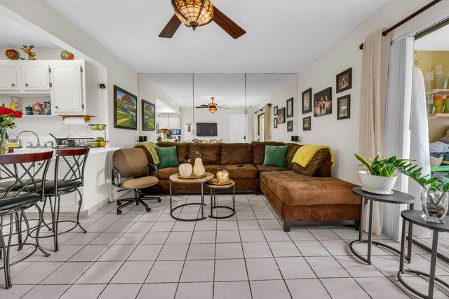 3111 CORAL SPRINGS Drive 213, Coral Springs, FL 33065