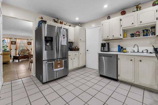 3111 CORAL SPRINGS Drive 213, Coral Springs, FL 33065