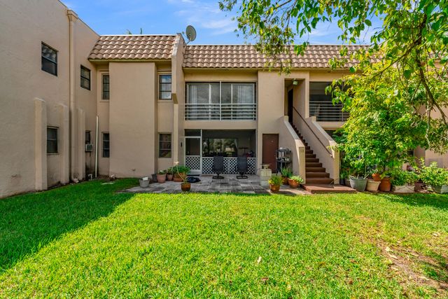 3111 CORAL SPRINGS Drive 213, Coral Springs, FL 33065
