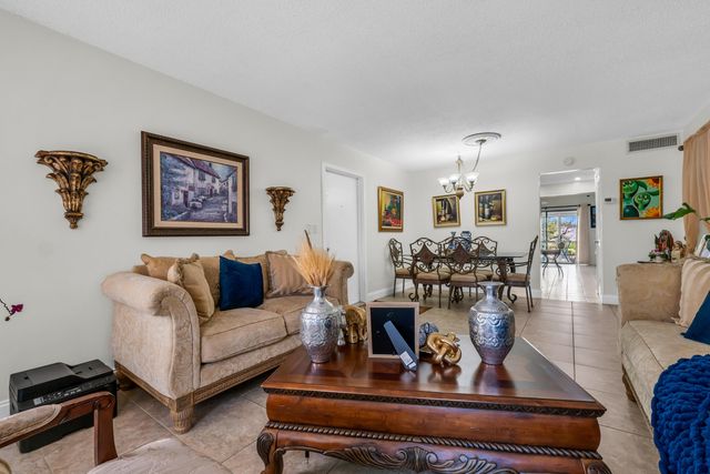 3111 CORAL SPRINGS Drive 213, Coral Springs, FL 33065