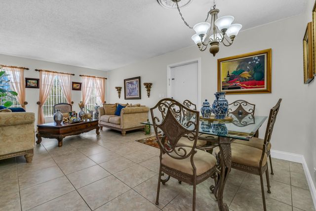 3111 CORAL SPRINGS Drive 213, Coral Springs, FL 33065
