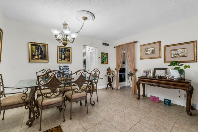 3111 CORAL SPRINGS Drive 213, Coral Springs, FL 33065