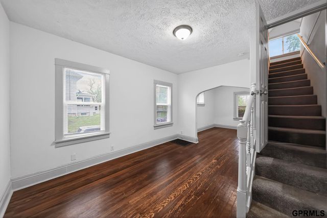 1902 Spring Street, Omaha, NE 68108
