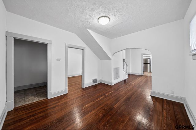 1902 Spring Street, Omaha, NE 68108