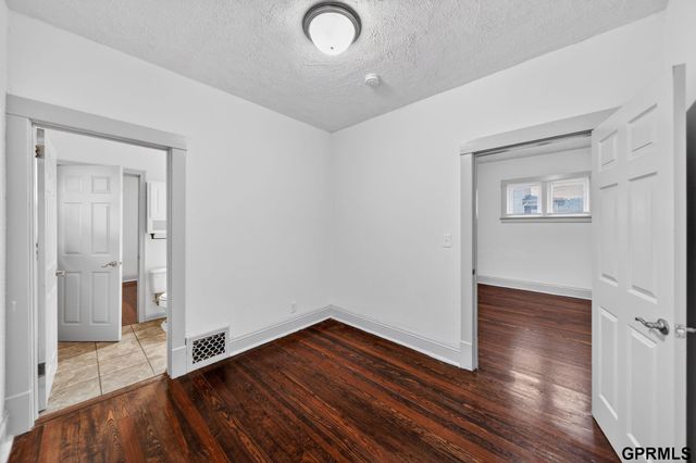 1902 Spring Street, Omaha, NE 68108