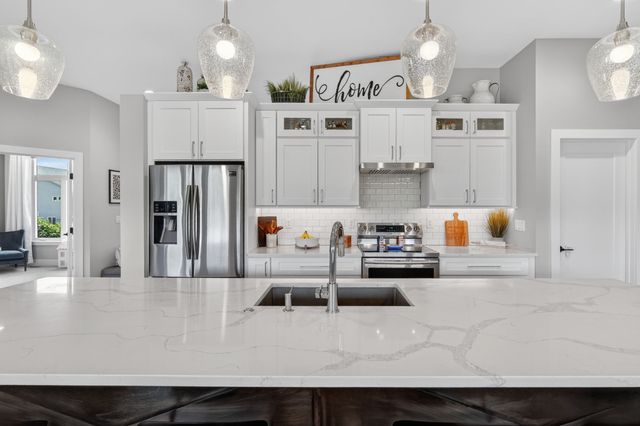 1007 Lynne Drive, Adel, IA 50003