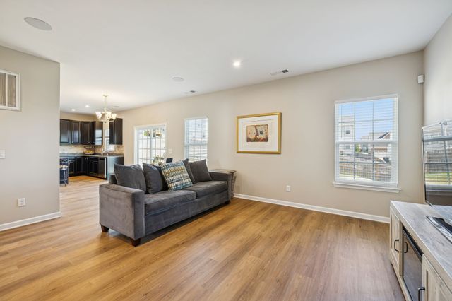 3104 Bent Tree Ln, Columbia, TN 38401